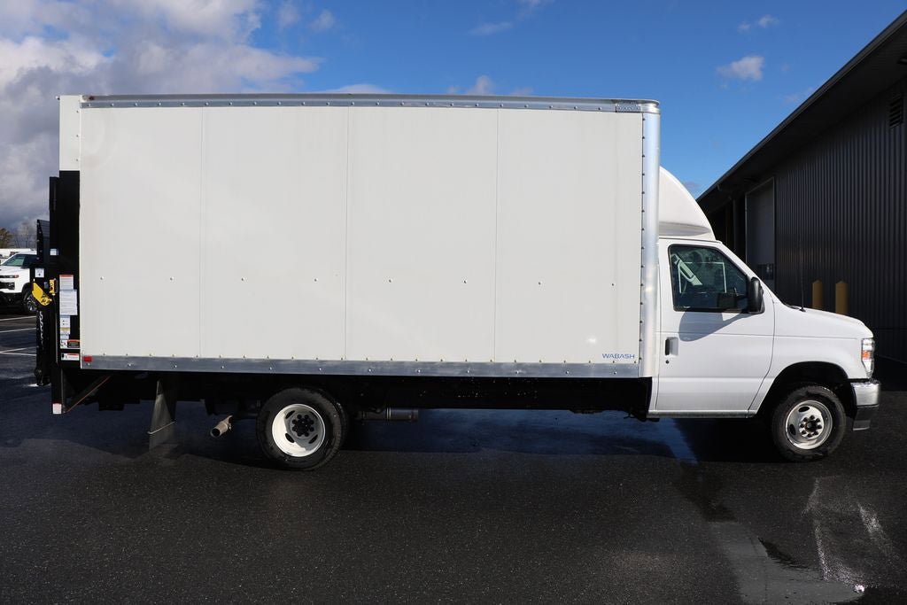 New 2025 Ford E-450 and Econoline 450 Super Duty w/ Power Equipment Group RWD image 3