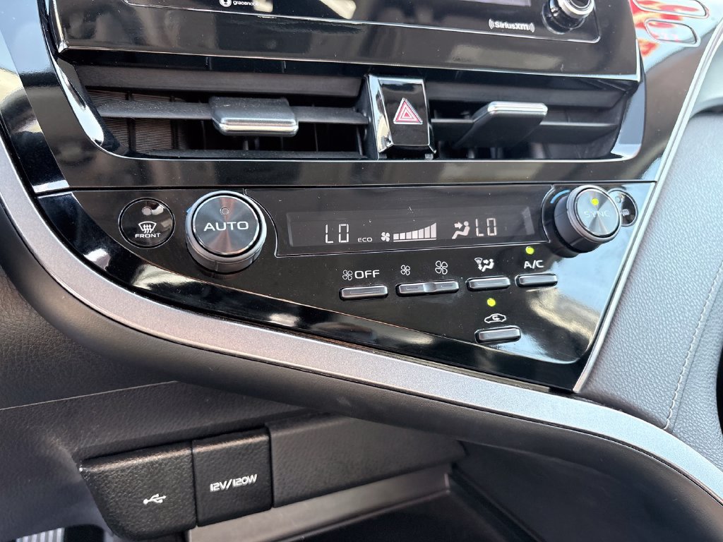 Used 2023 Toyota Camry SE w/ Protection Package (Q2) (TMS) FWD image 17
