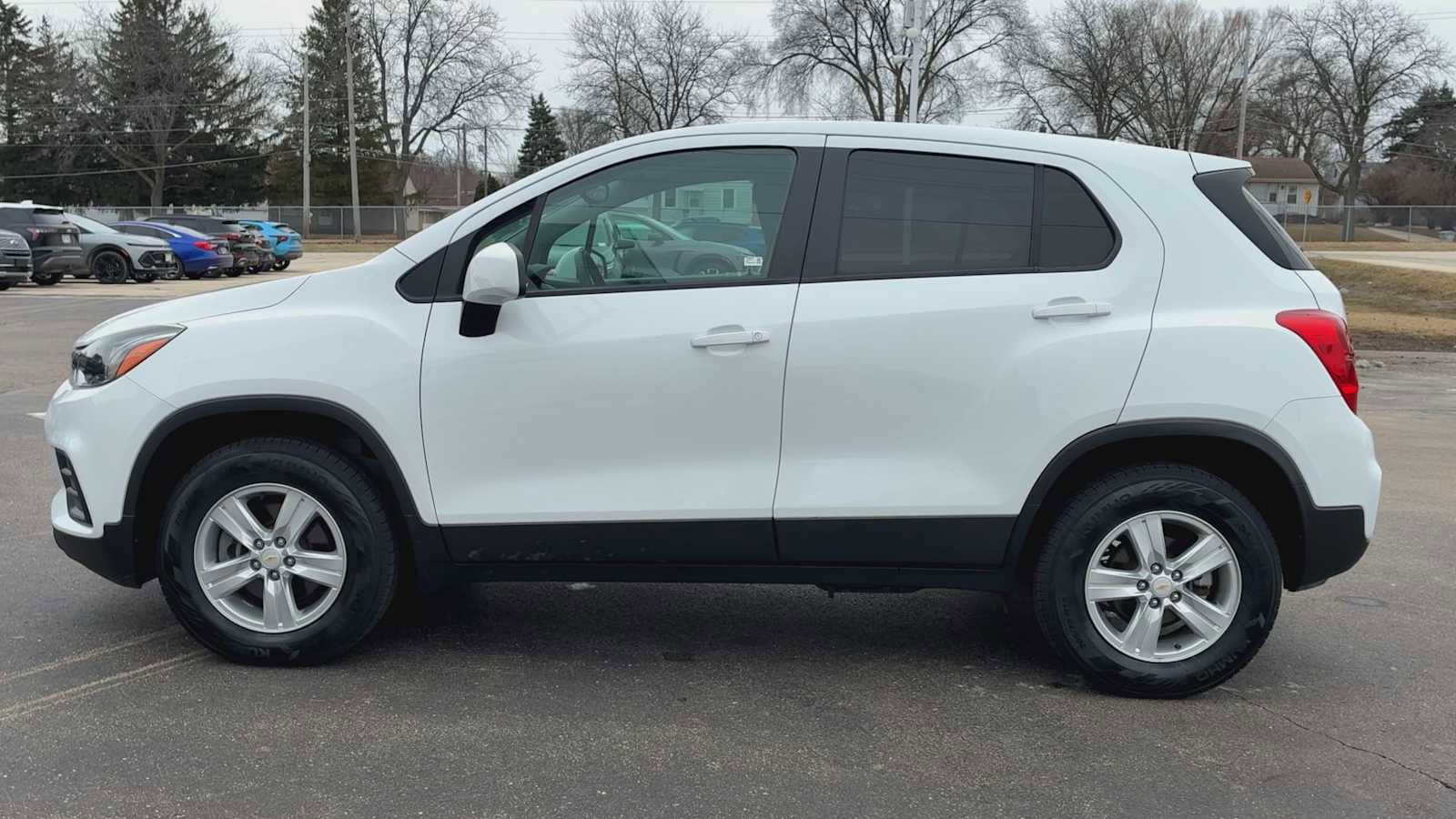 Certified 2020 Chevrolet Trax LS w/ Tint and Cruise Package image 5