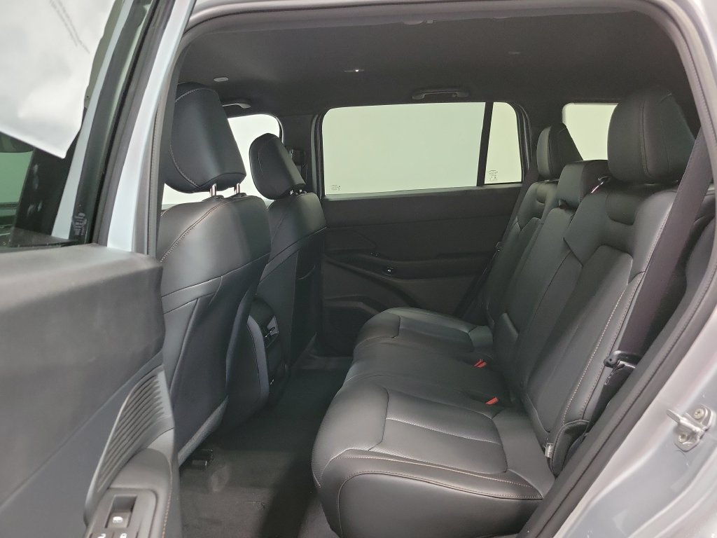New 2026 Jeep Cherokee Limited AWD/4WD image 9
