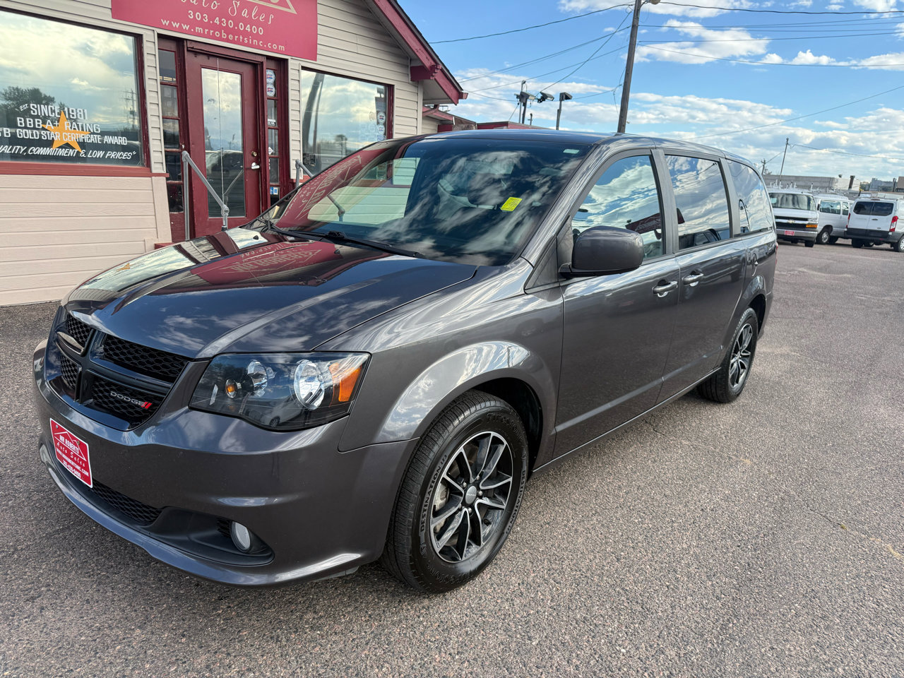 Used 2019 Dodge Grand Caravan SE image 4