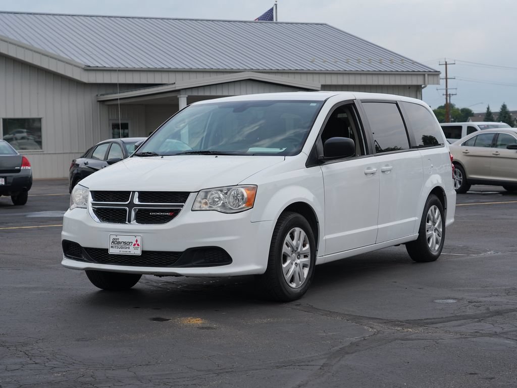Used 2018 Dodge Grand Caravan SE w/ UConnect Hands-Free Group FWD image 7