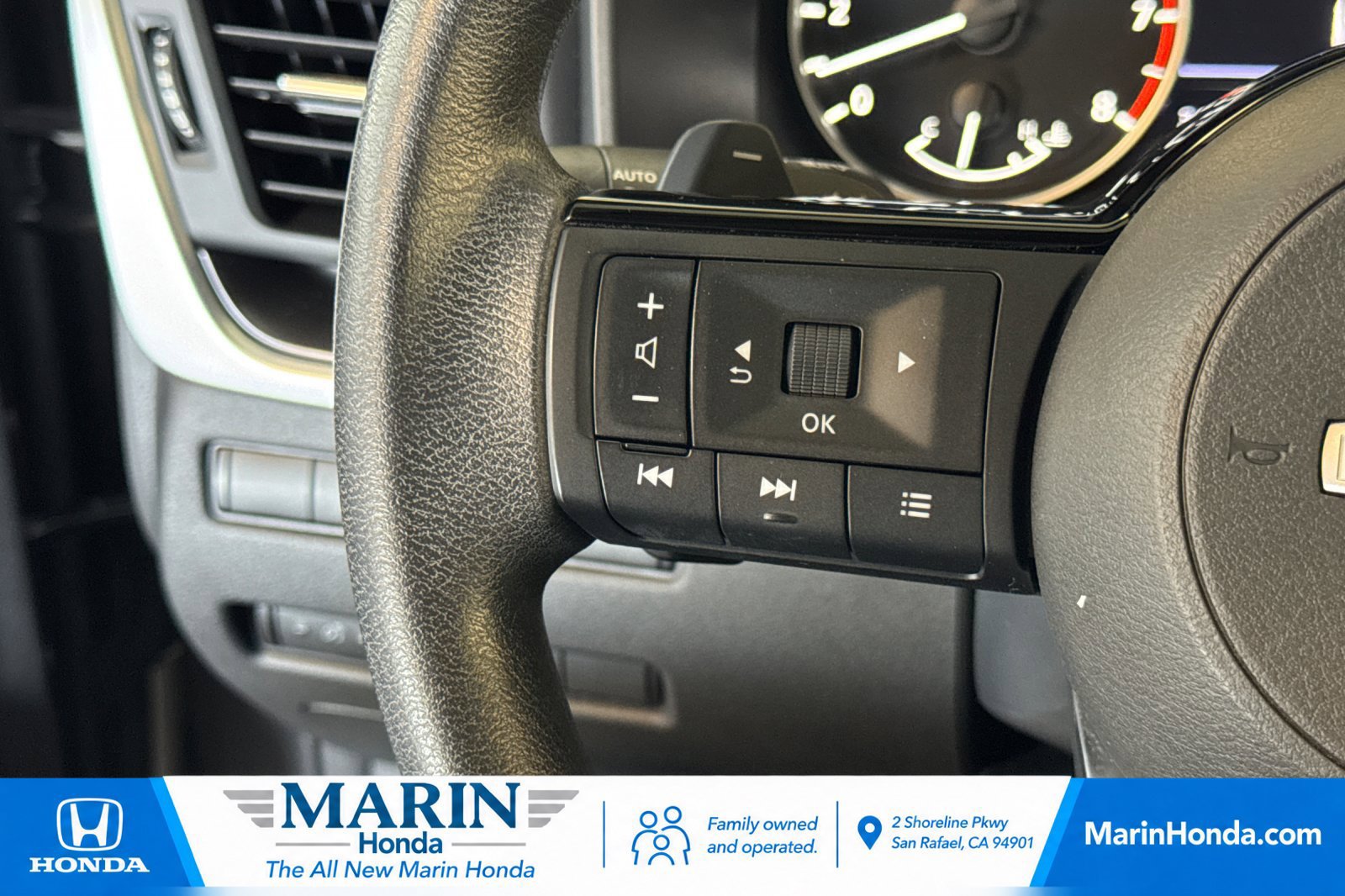 Used 2023 Nissan Rogue SV AWD/4WD image 28