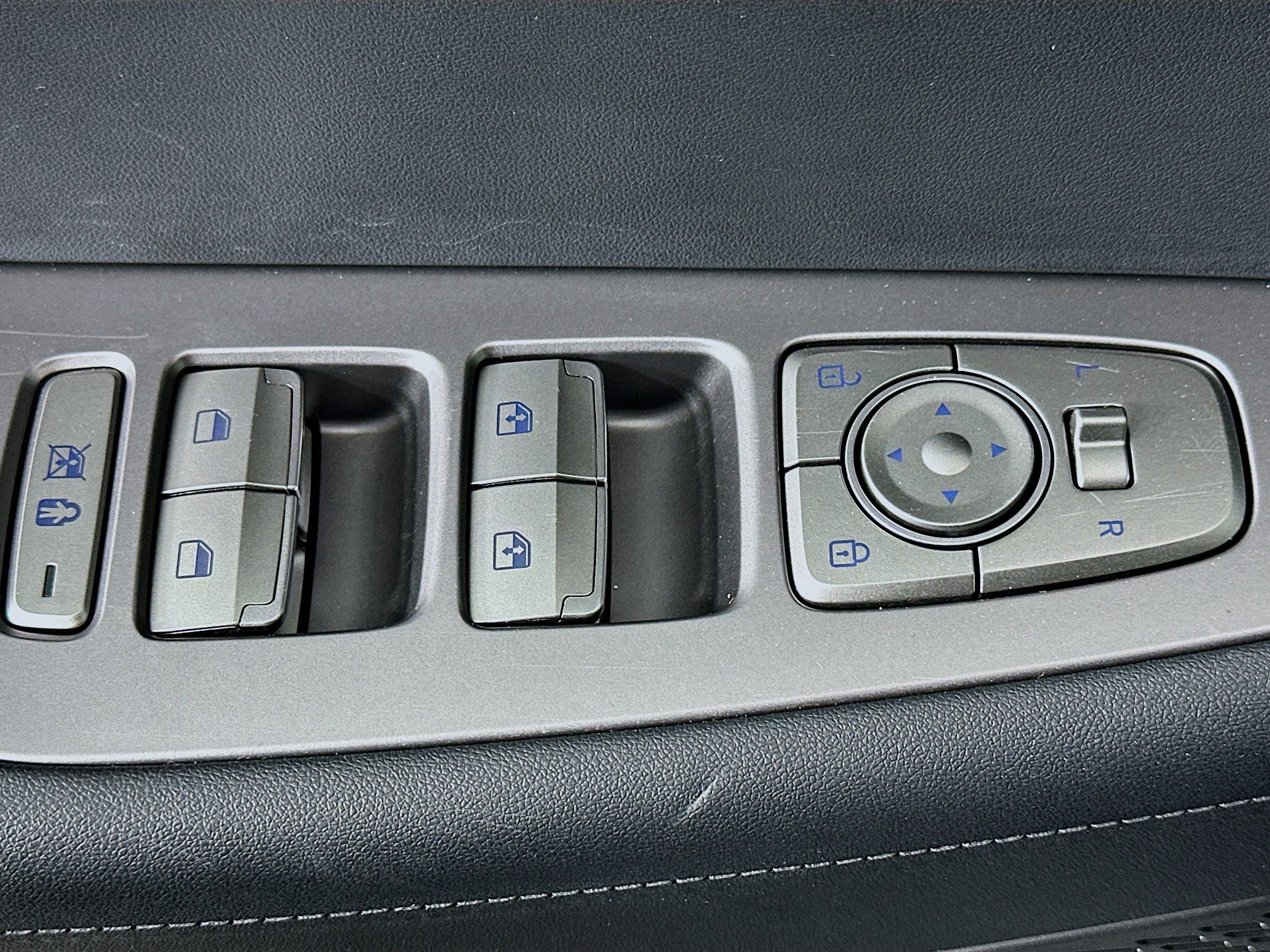 Used 2025 Hyundai Palisade SEL image 15