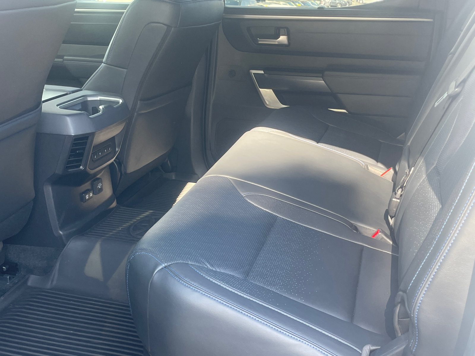Used 2025 Toyota Tundra Platinum w/ Tow Tech Package AWD/4WD image 22