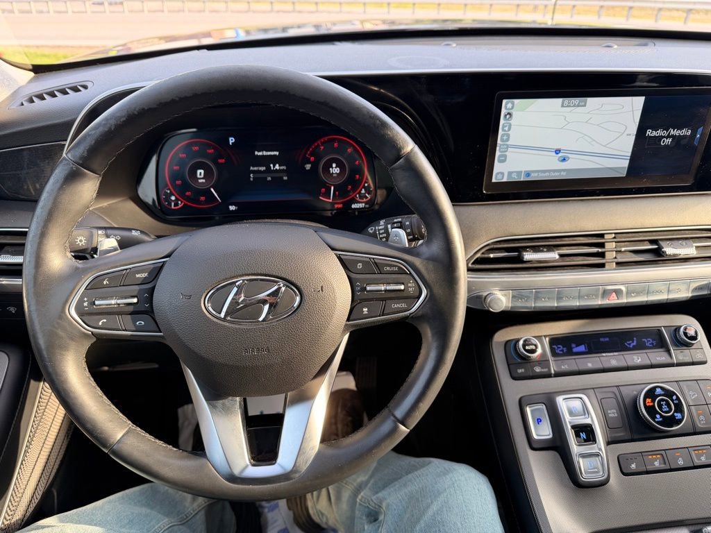 Used 2021 Hyundai Palisade Limited image 6