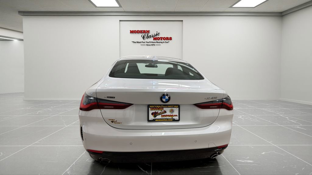 Used 2026 BMW 430i xDrive Coupe w/ Premium Package AWD/4WD image 4