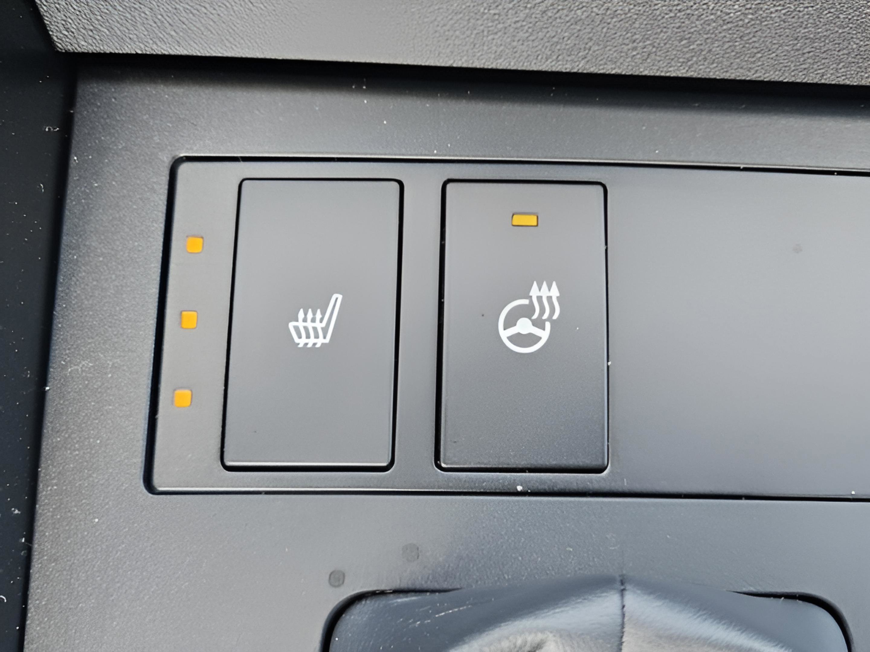 Certified 2025 Lexus IS 350 F Sport w/ Accessory Package image 18