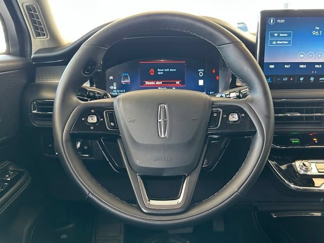 Certified 2025 Lincoln Corsair FWD w/ Equipment Group 101A image 7