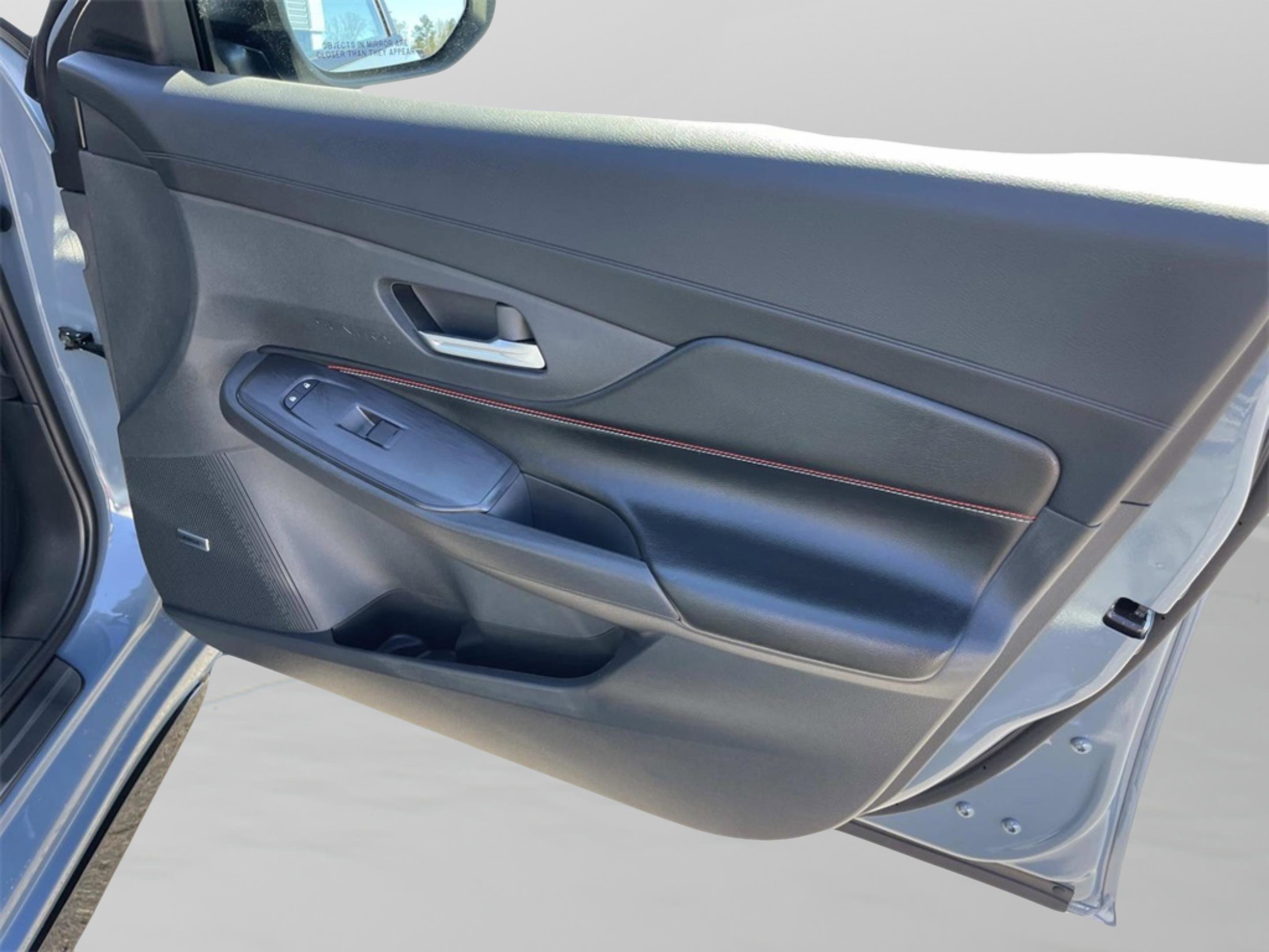 New 2026 Nissan Sentra SR image 18