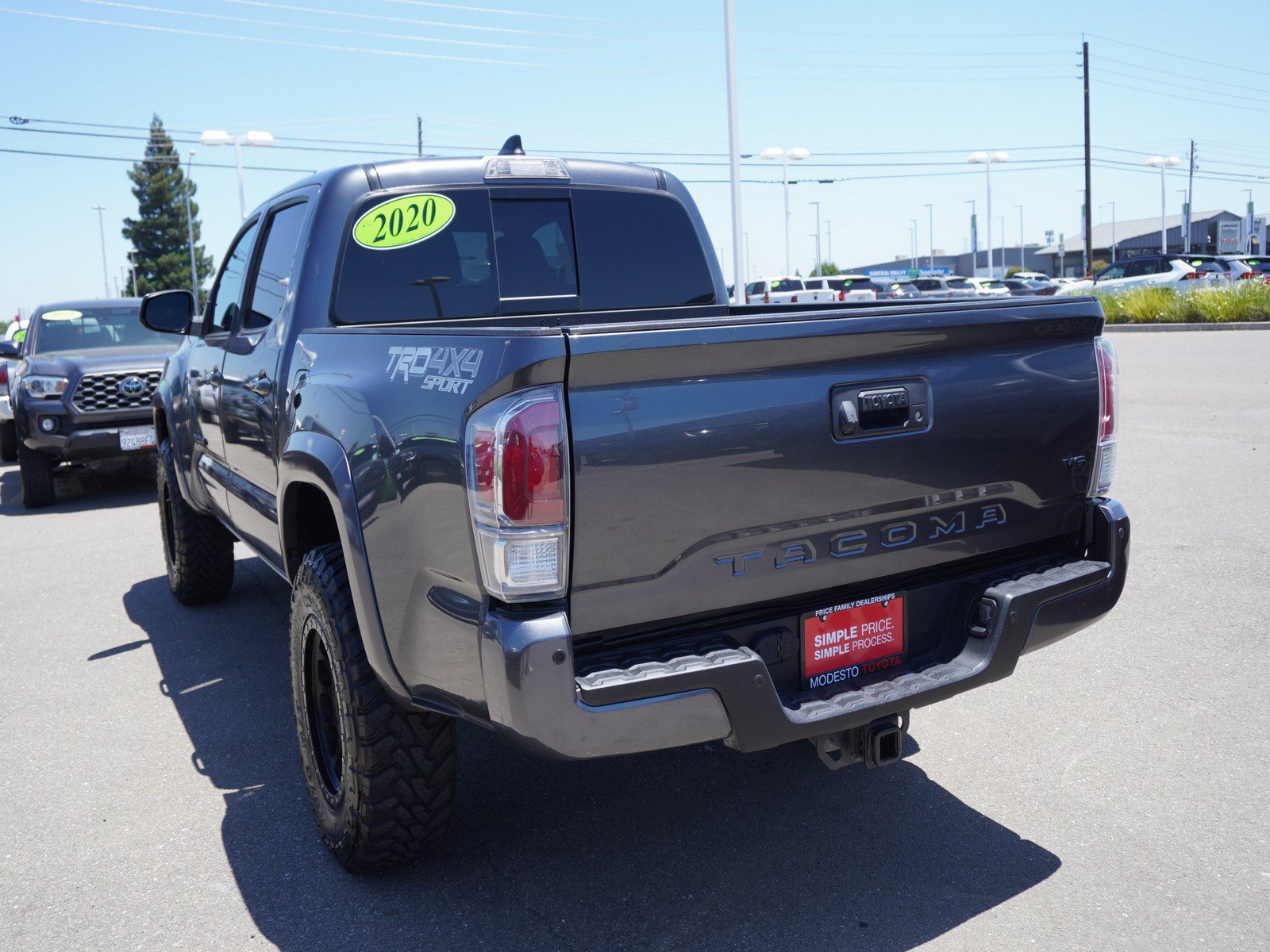 Used 2020 Toyota Tacoma TRD Sport w/ Technology Package AWD/4WD image 10
