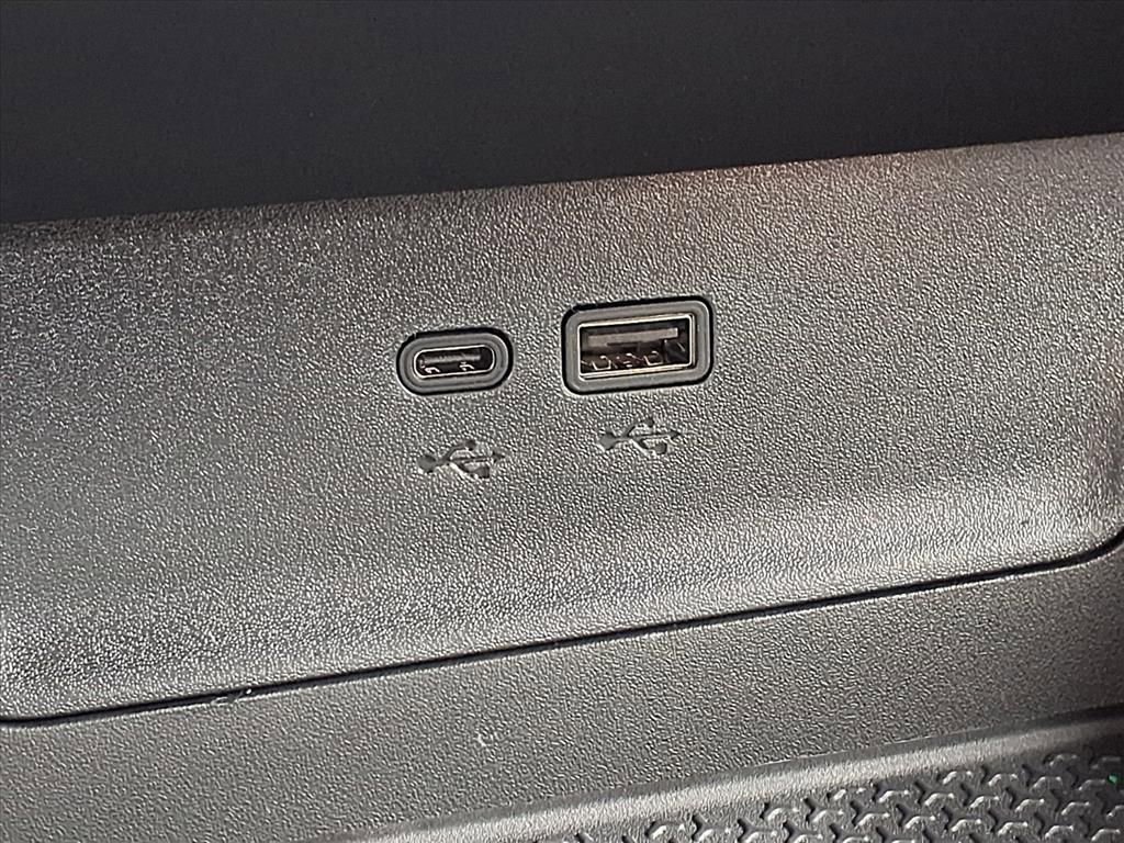 New 2026 Chevrolet Equinox LT w/ LPO, Floor Liner Package image 20