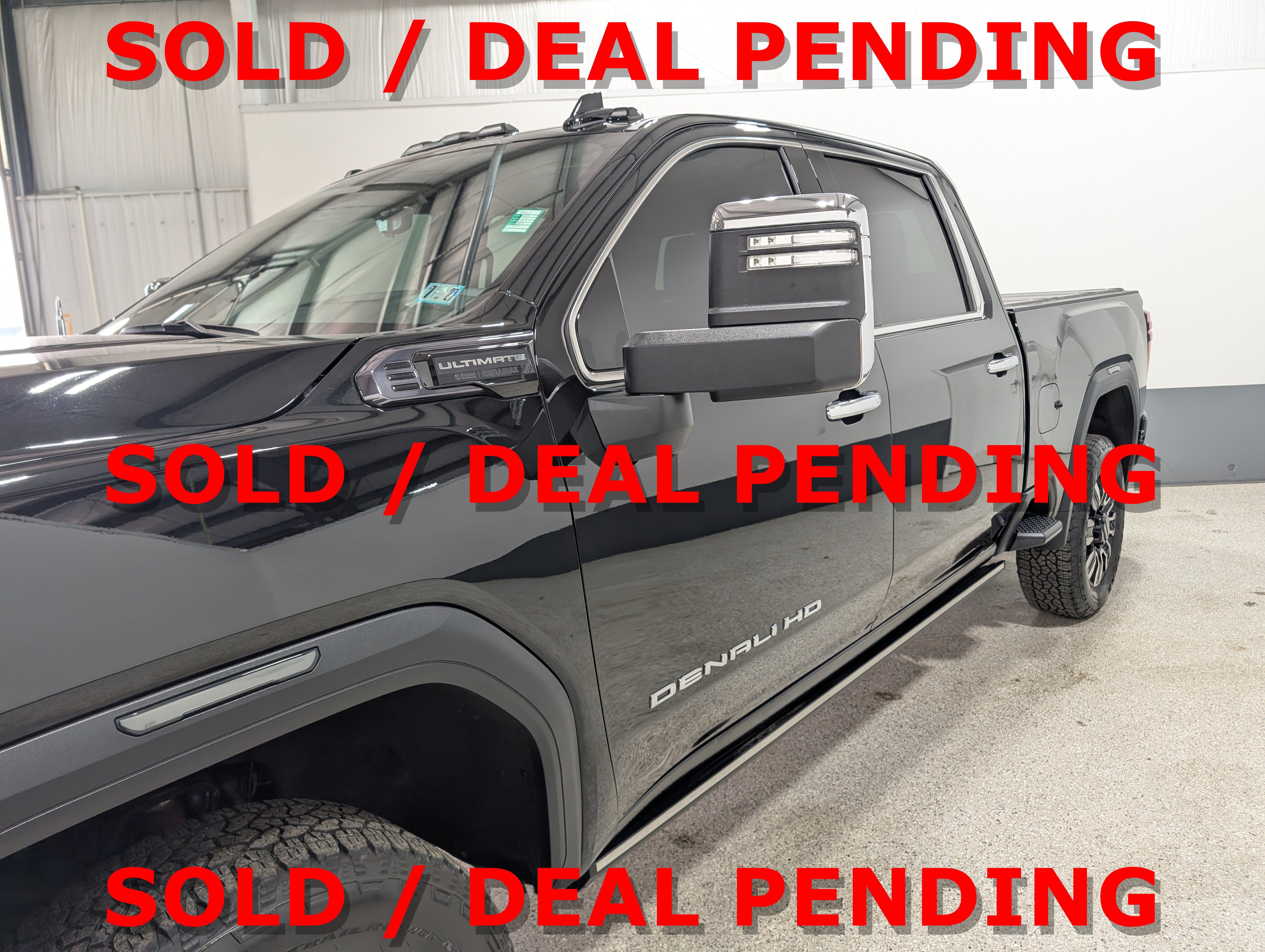 Used 2025 GMC Sierra 2500 Denali Ultimate AWD/4WD image 7
