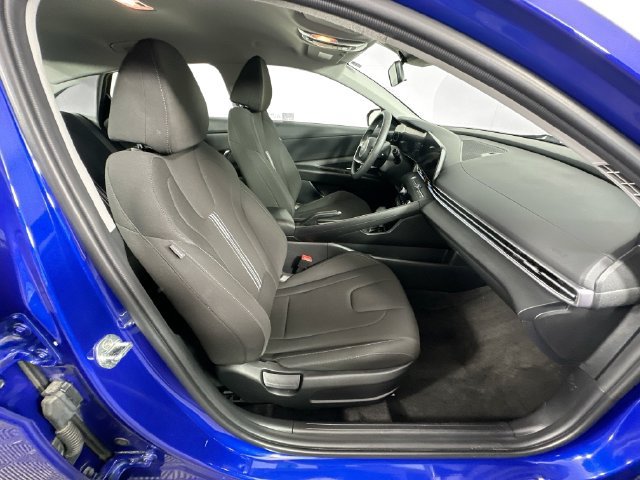 Used 2024 Hyundai Elantra SEL FWD image 28