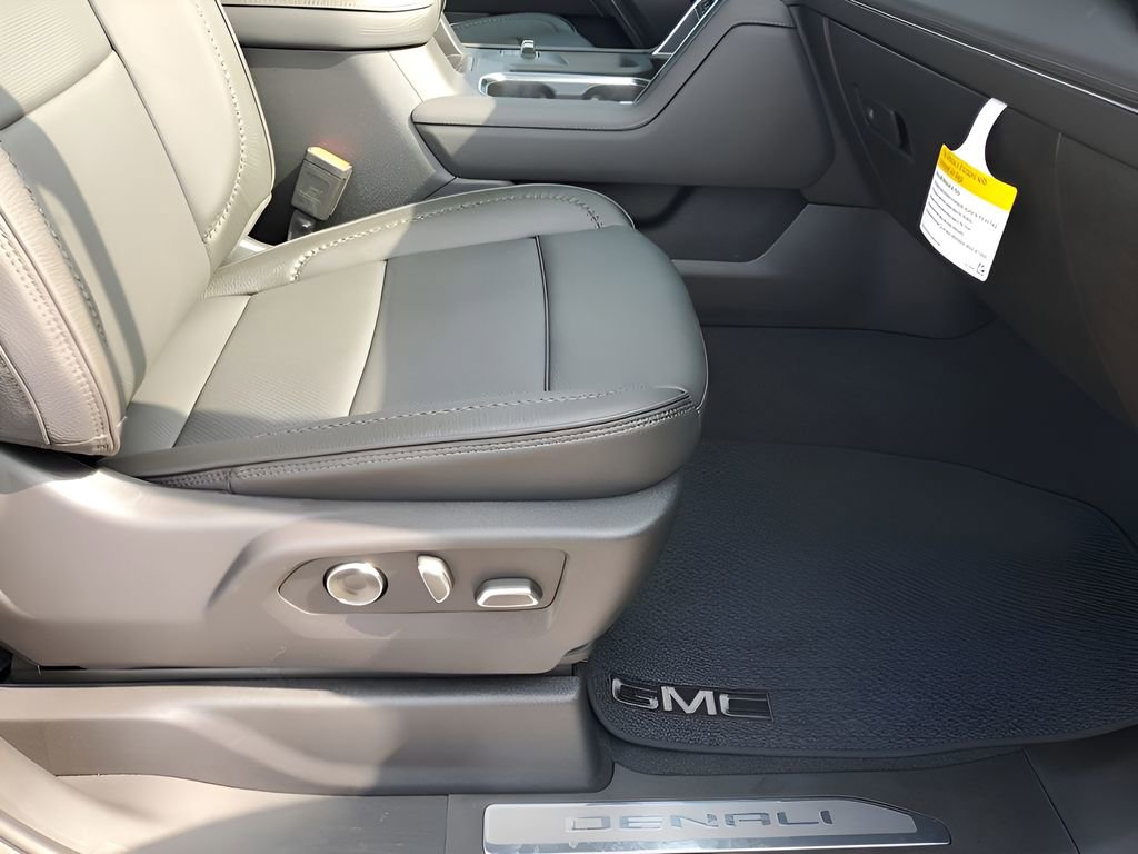 New 2026 GMC Sierra 2500 Denali w/ Denali Reserve Package image 21