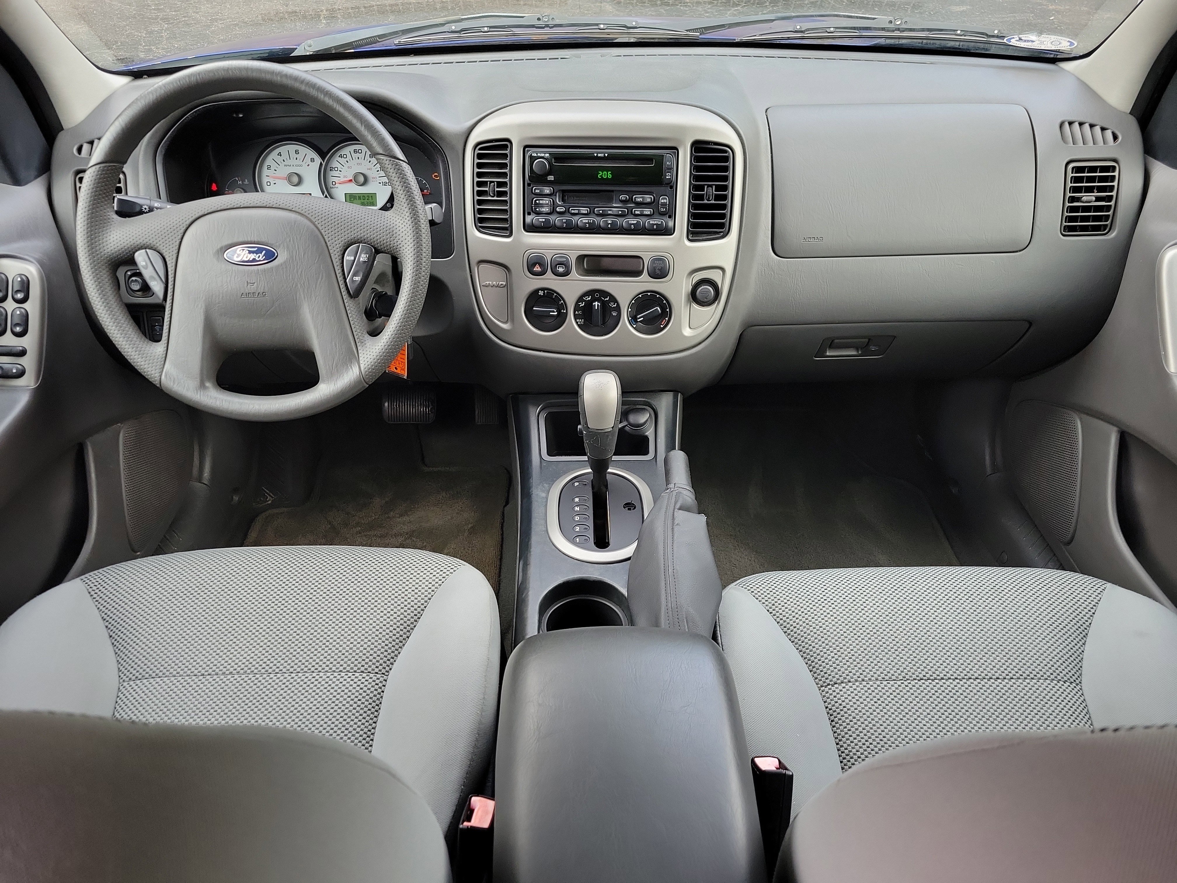 Used 2005 Ford Escape XLT AWD/4WD image 10