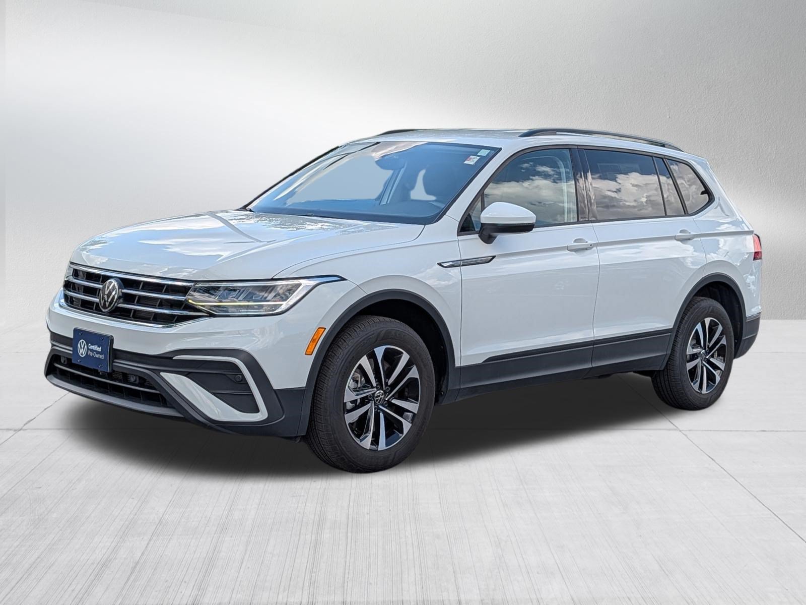 Certified 2023 Volkswagen Tiguan S AWD/4WD image 3