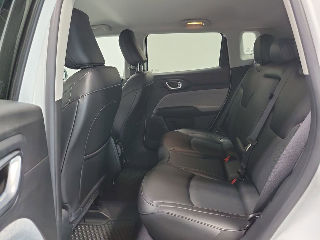 Used 2022 Jeep Compass Latitude AWD/4WD image 25