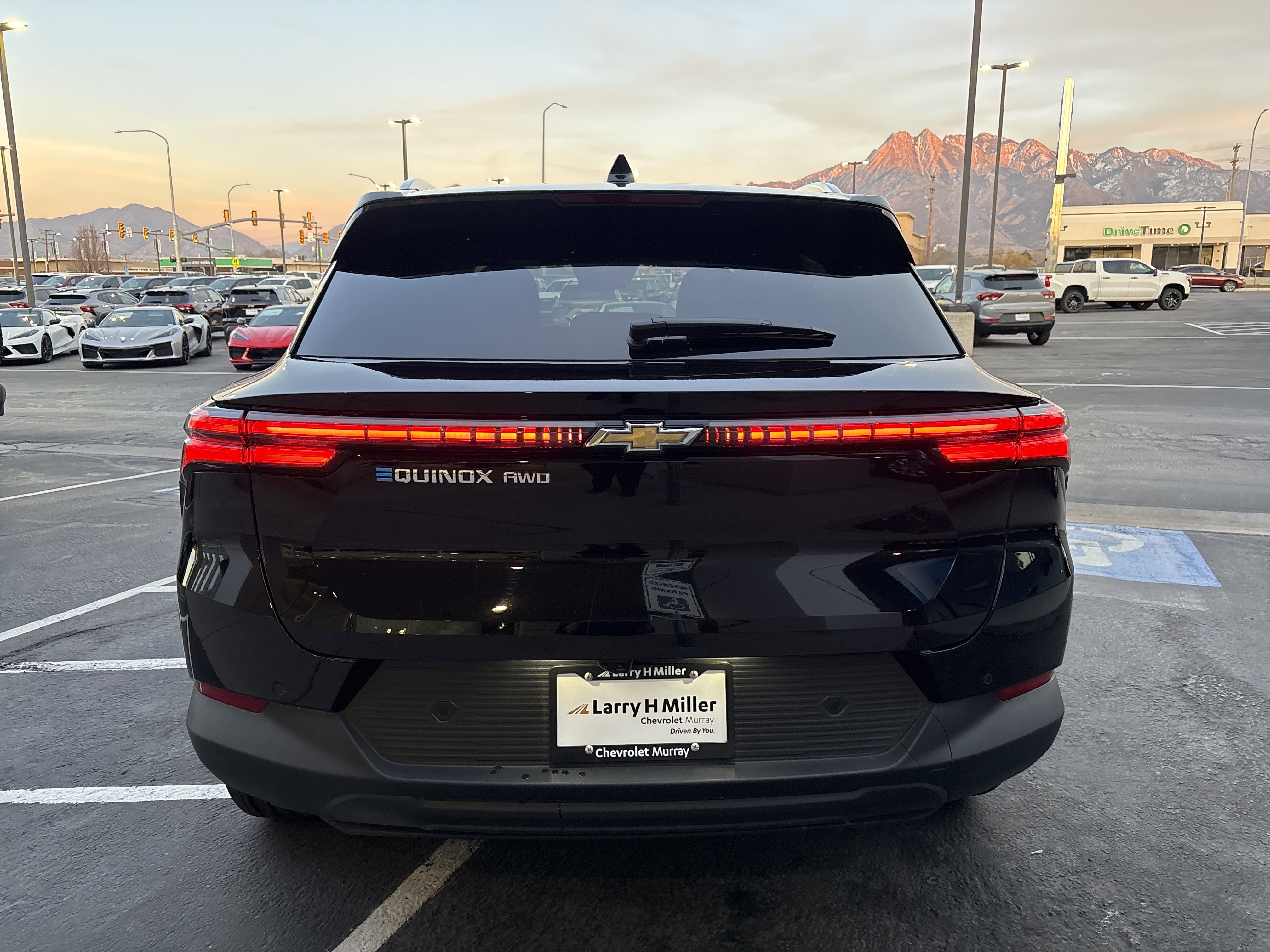 New 2026 Chevrolet Equinox EV LT image 4