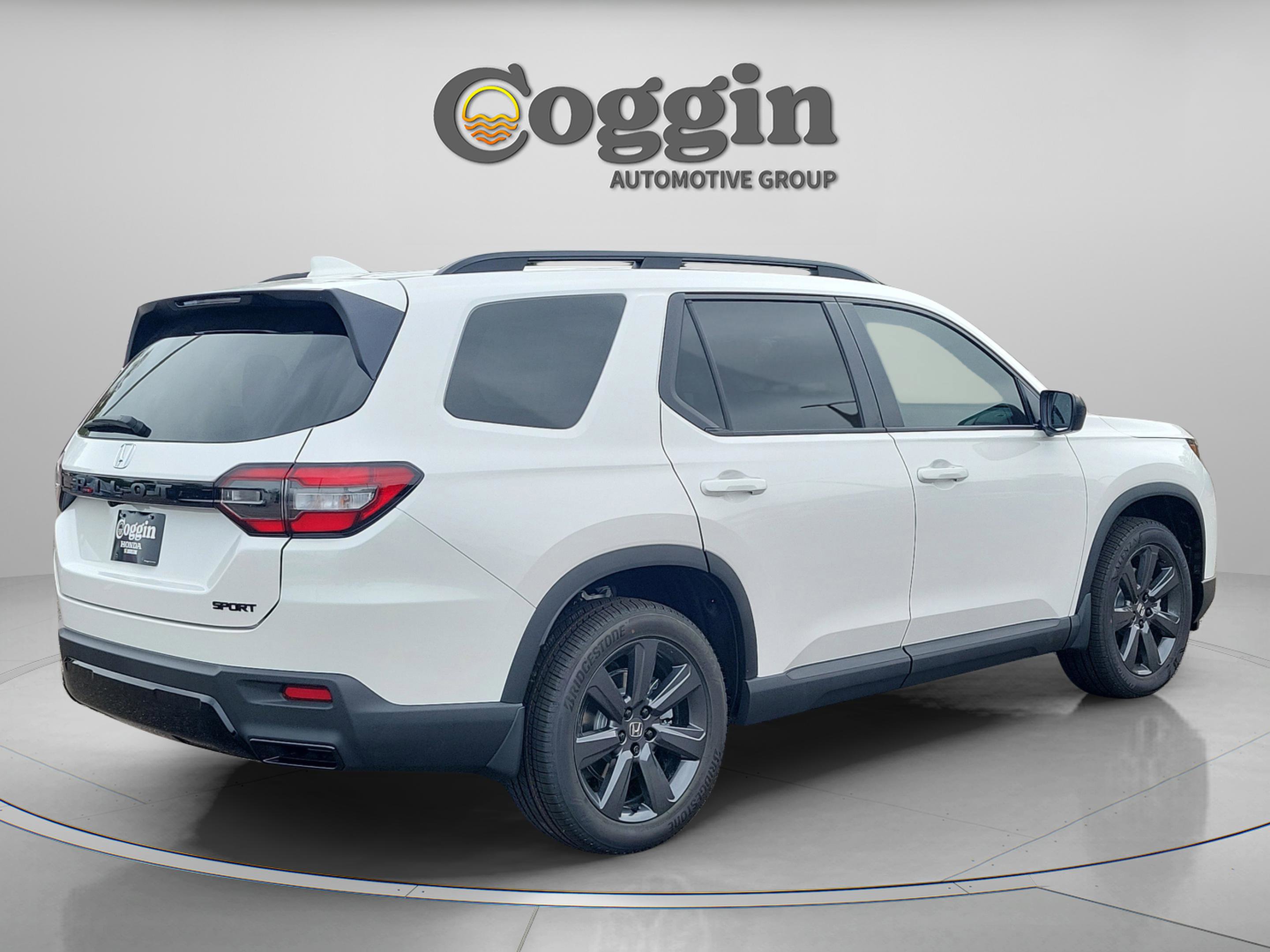 New 2026 Honda Pilot Sport image 5
