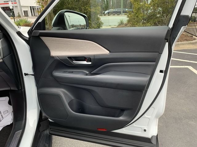Used 2024 Toyota Grand Highlander Platinum image 13