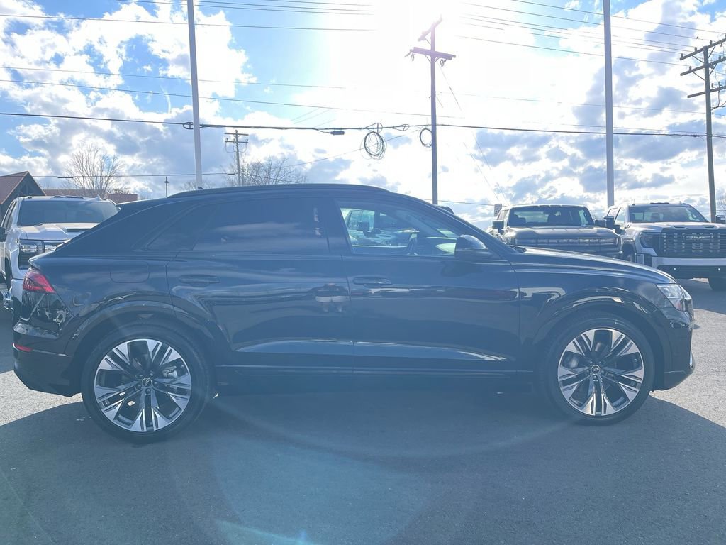Used 2024 Audi Q8 Prestige image 6