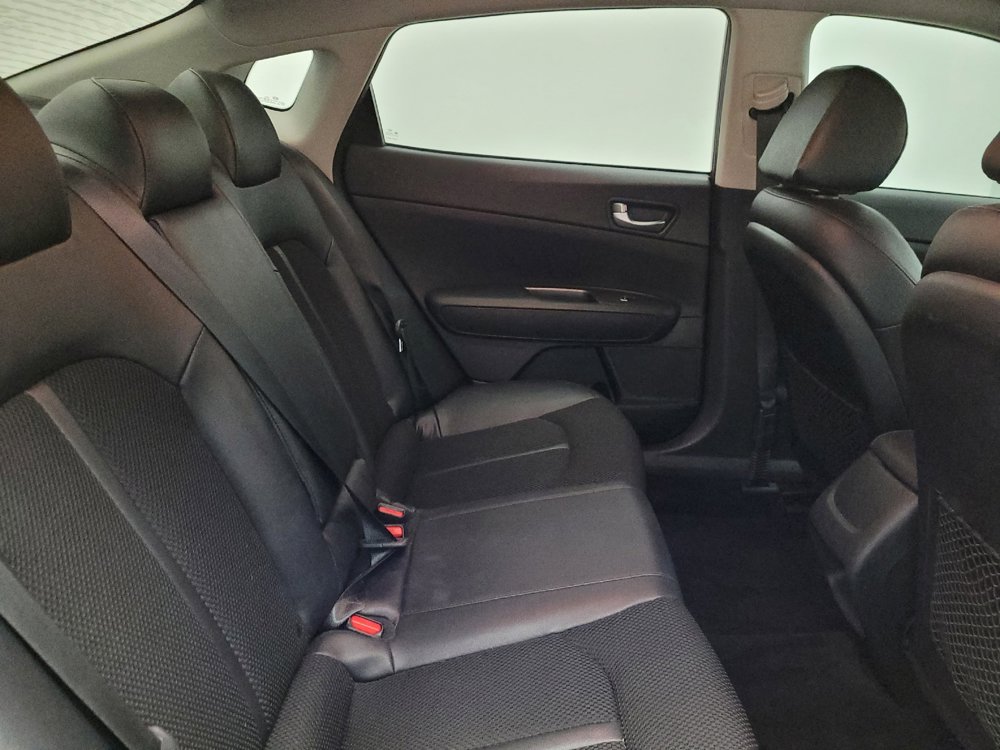 Used 2019 Kia Optima S image 19