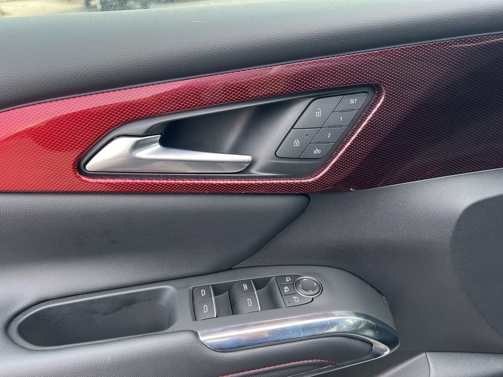 Used 2025 Chevrolet Traverse RS w/ LPO, Floor Liner Package image 11