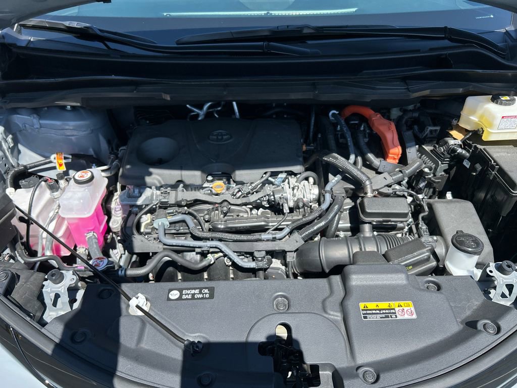 Used 2025 Toyota Sienna XLE Woodland Edition AWD/4WD image 25