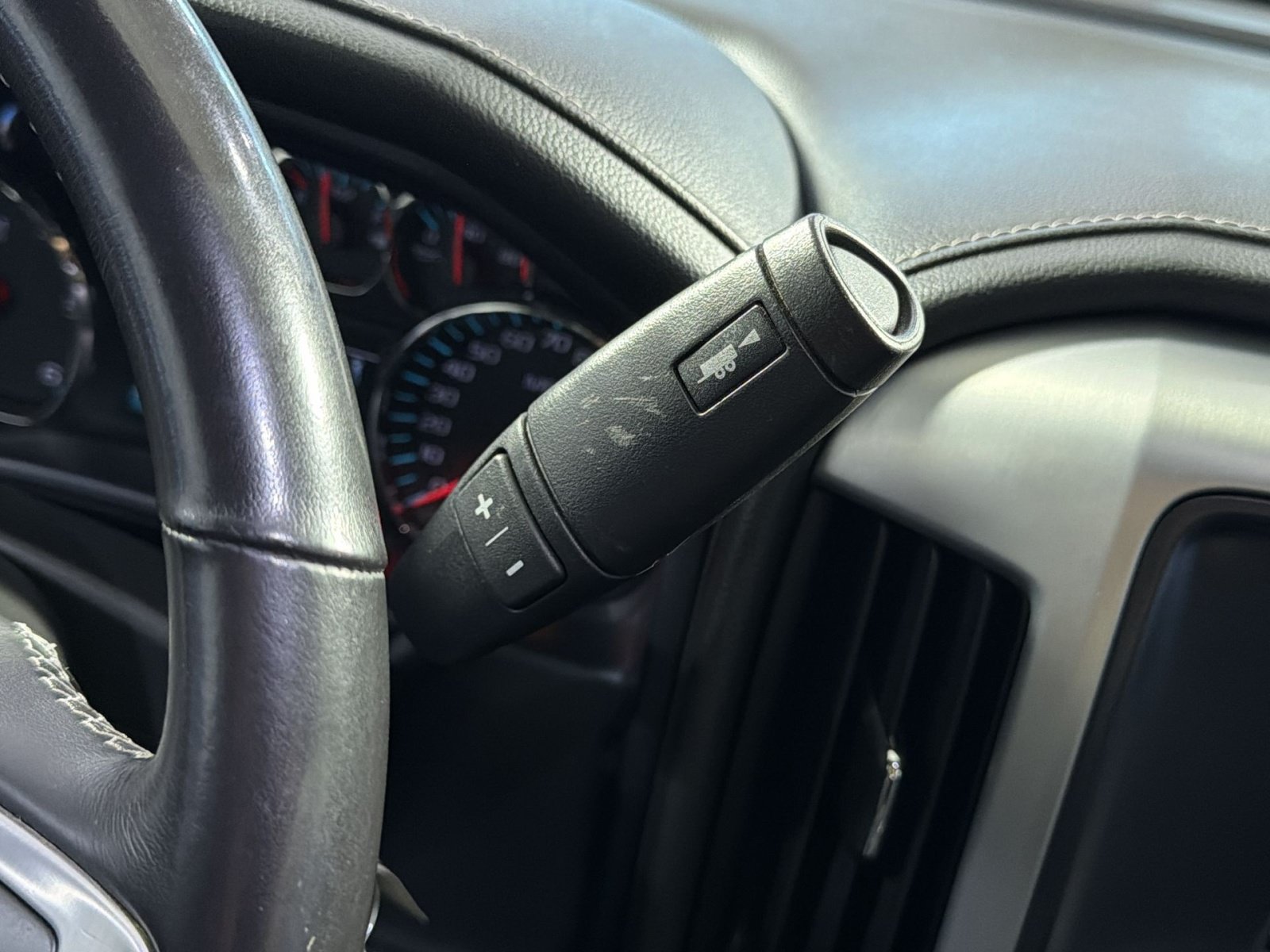 Used 2018 GMC Sierra 1500 SLE w/ Black Pack AWD/4WD image 24
