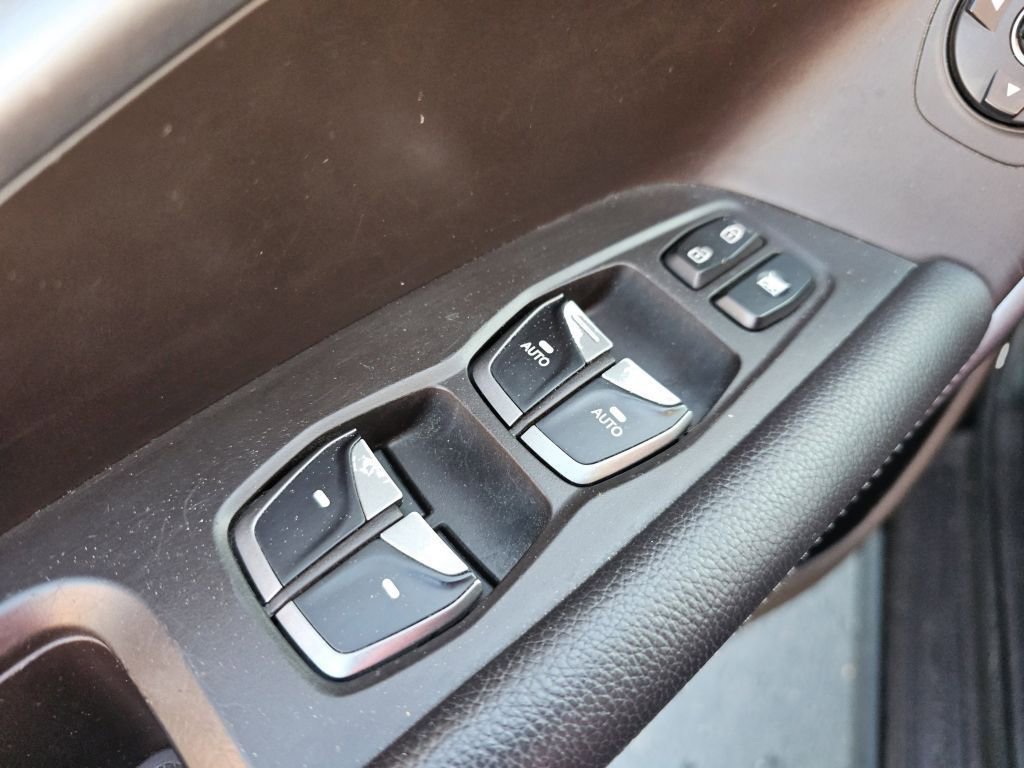 Used 2017 Hyundai Santa Fe Sport w/ 2.4L Value Package 06 image 28