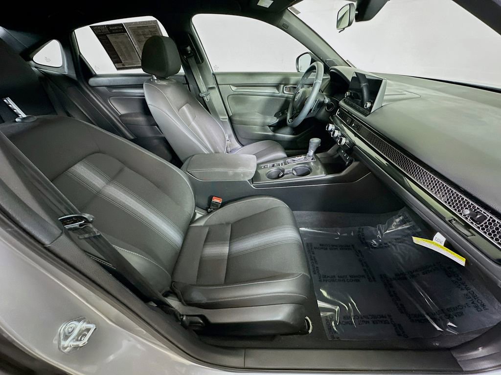 Used 2025 Honda Civic Sport image 12