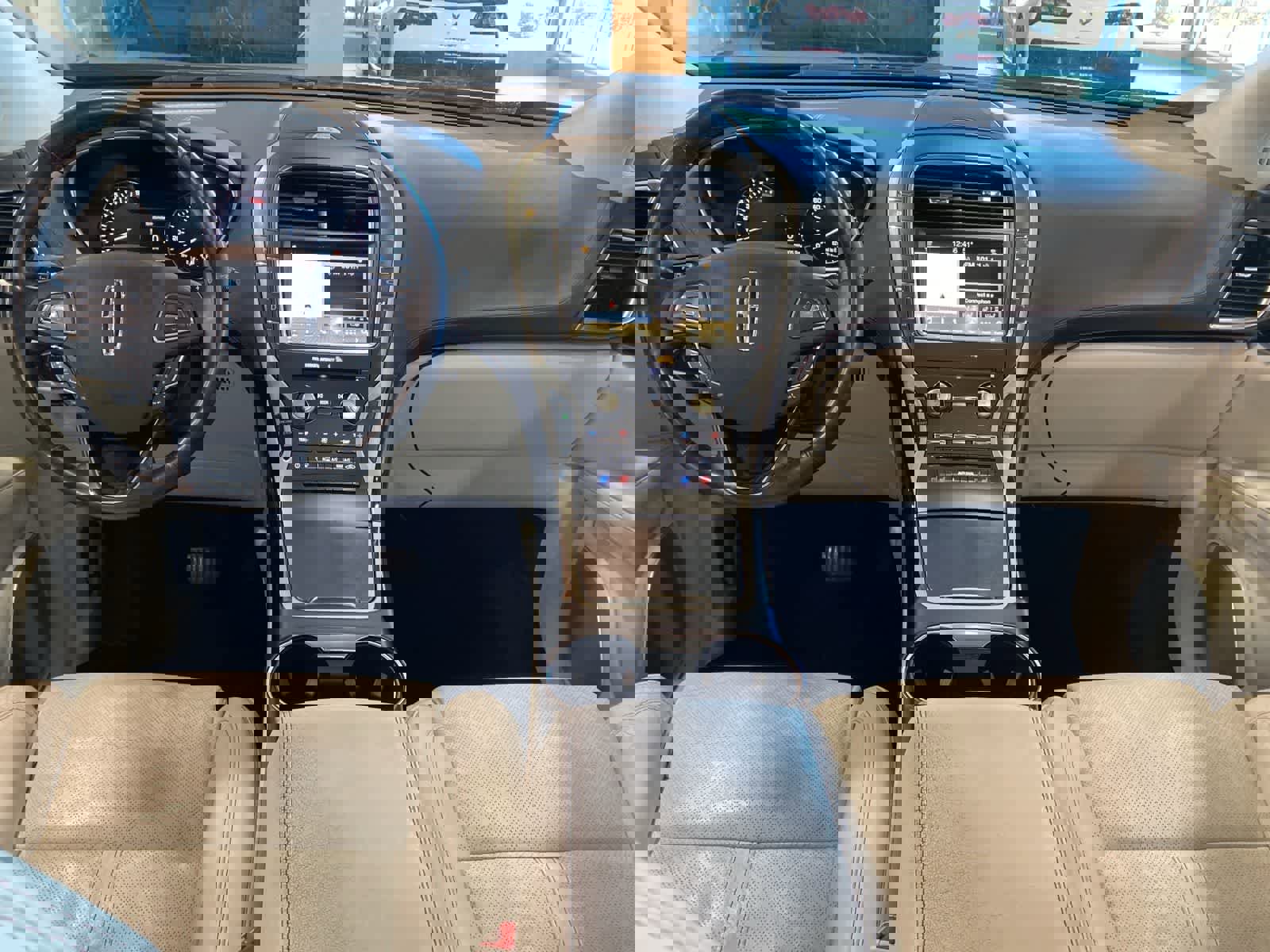 Used 2017 Lincoln MKX Black Label w/ Driver Assistance Package image 15