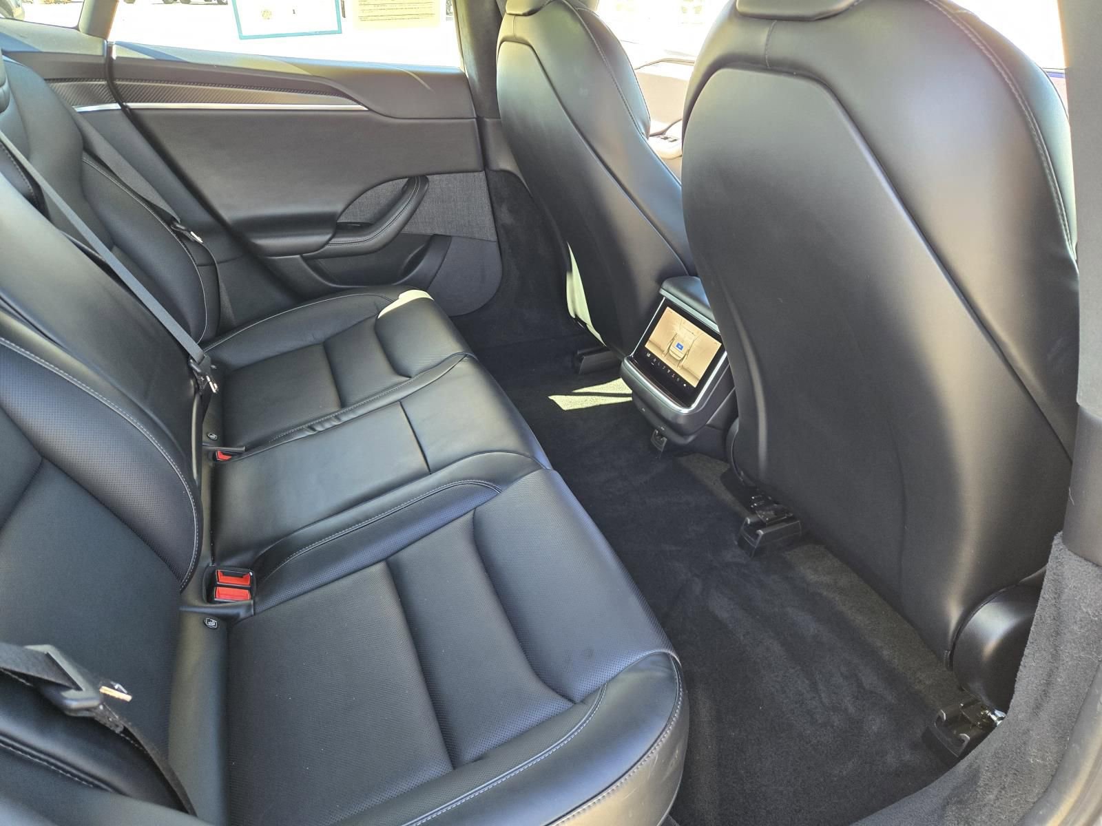 Used 2022 Tesla Model S Plaid image 23
