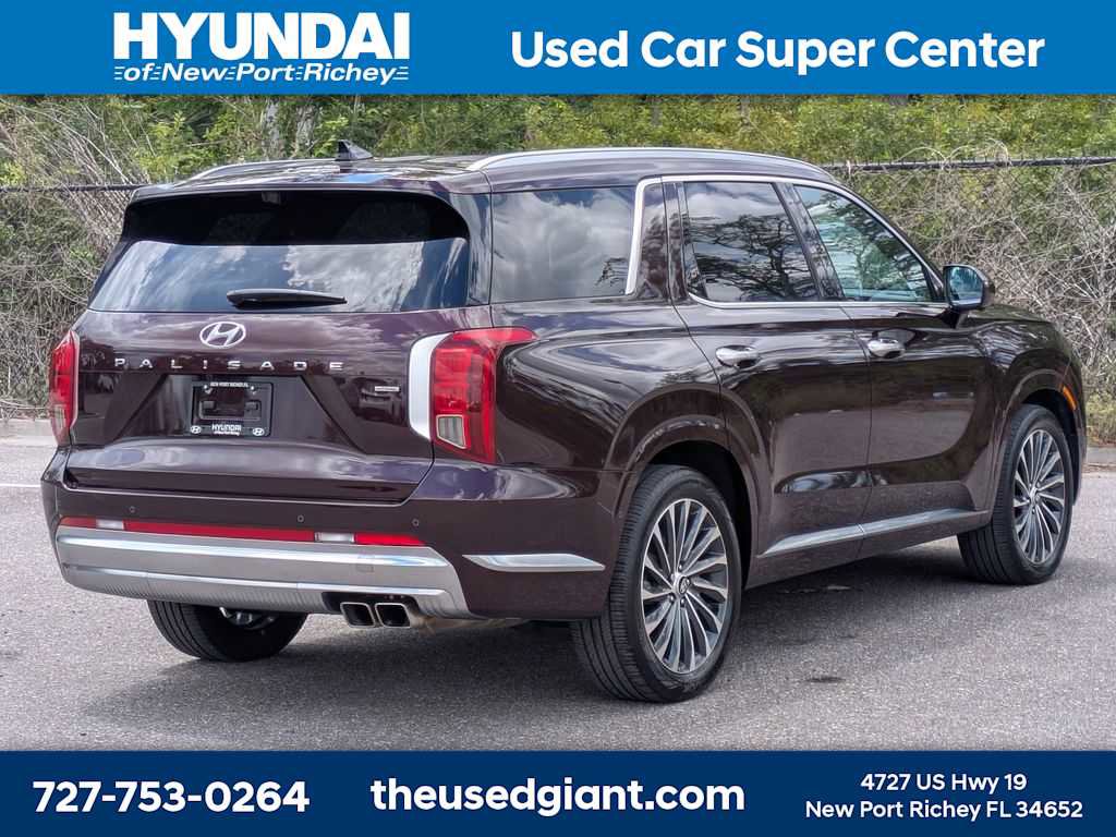 Used 2023 Hyundai Palisade Calligraphy AWD/4WD image 5