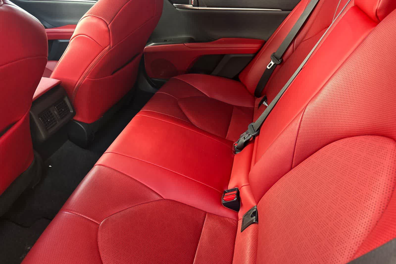 Used 2022 Toyota Camry XSE w/ Navigation Package FWD image 5