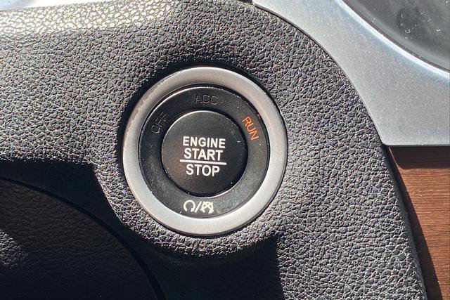 Used 2020 Chrysler 300 C w/ Sun, Sound & Nav Package RWD image 23