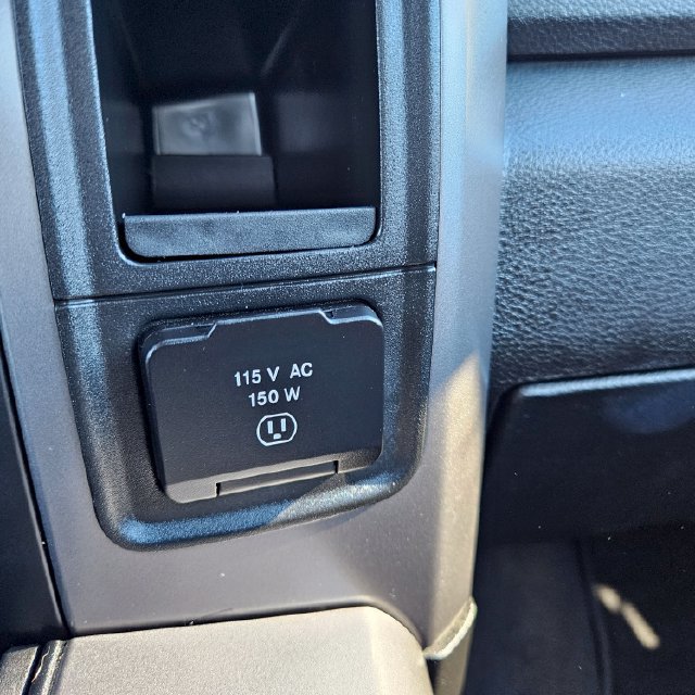 Used 2022 RAM 1500 Warlock AWD/4WD image 37