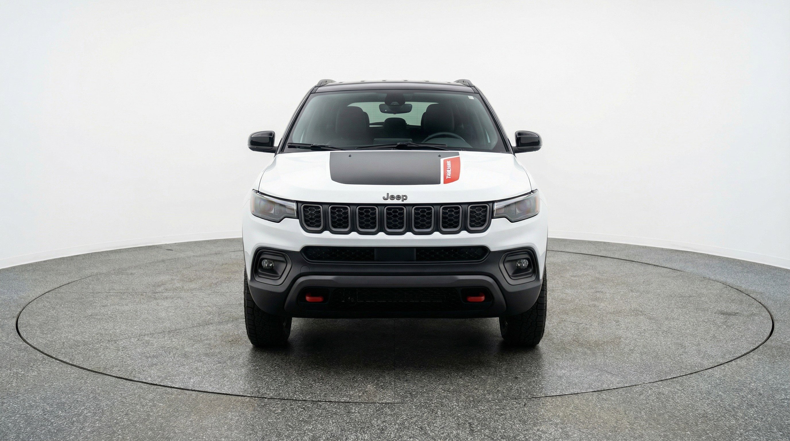 Used 2025 Jeep Compass Trailhawk AWD/4WD image 2