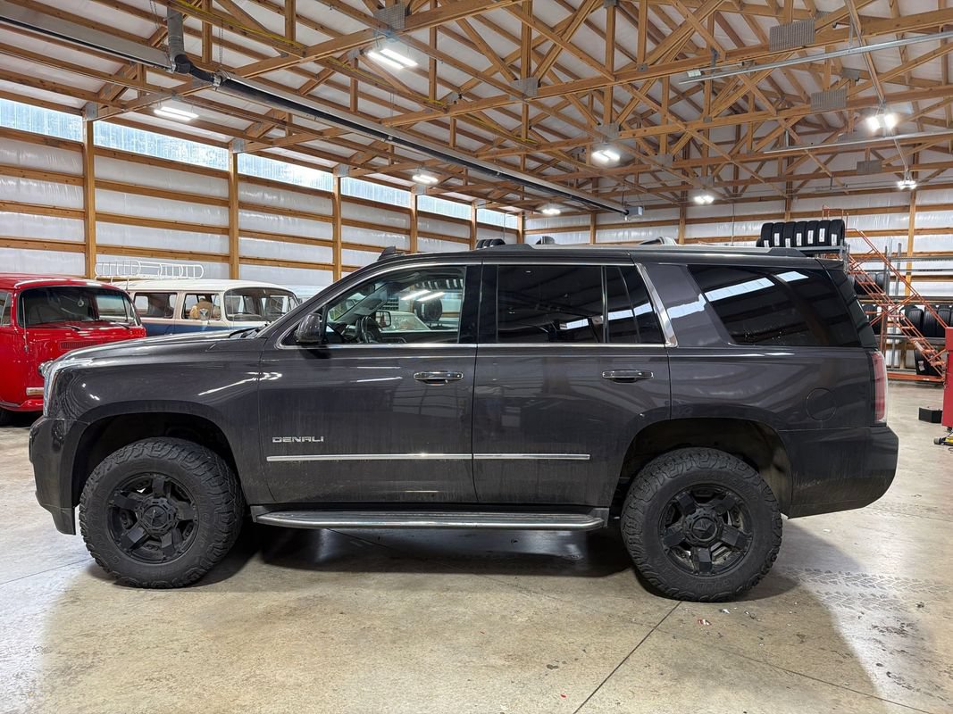 Used 2016 GMC Yukon Denali w/ Open Road Package AWD/4WD image 11