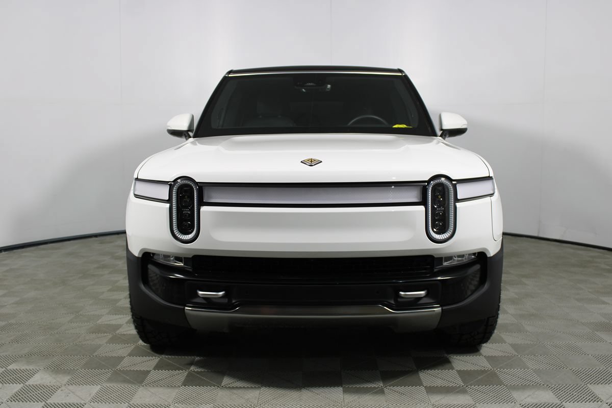 Used 2024 Rivian R1S Adventure Quad AWD/4WD image 2