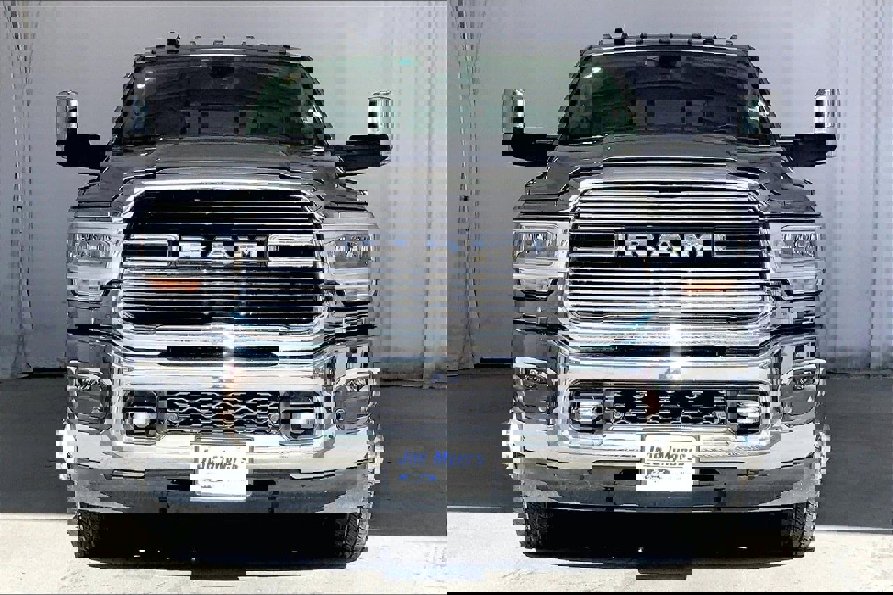Used 2022 RAM 3500 Laramie image 3