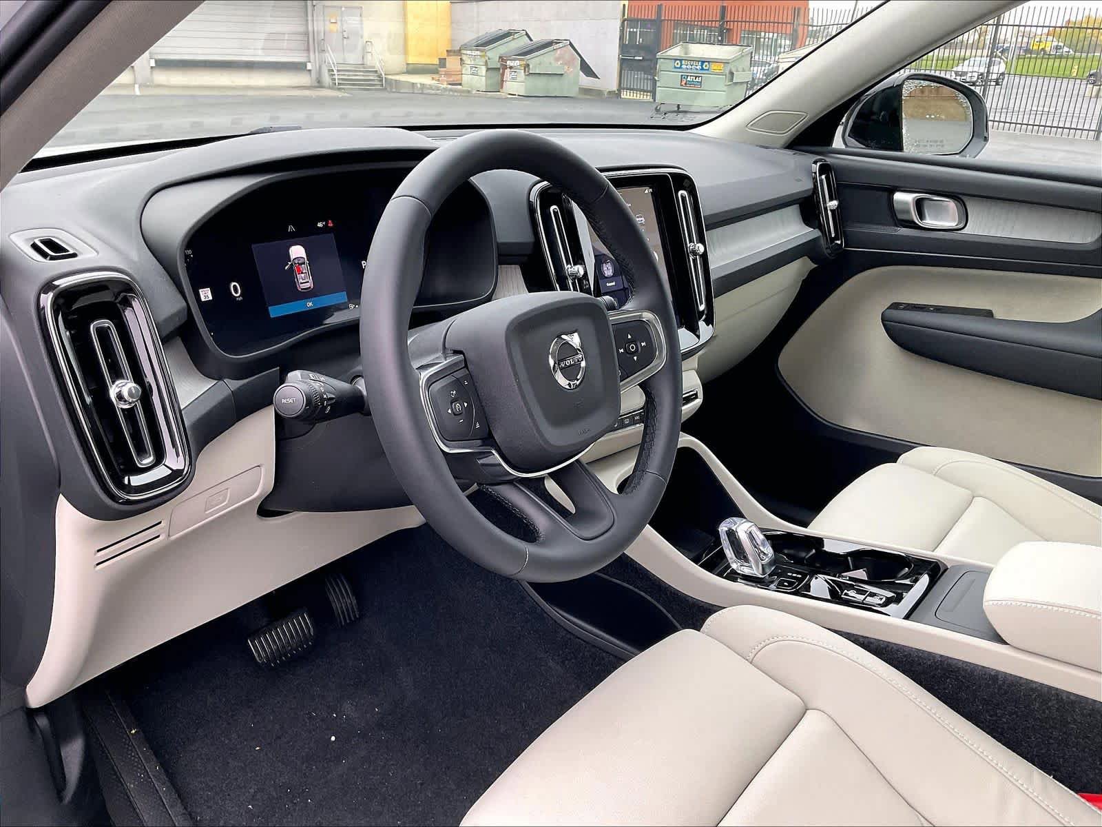 New 2026 Volvo XC40 B5 Plus w/ Protection Package Premier AWD/4WD image 8