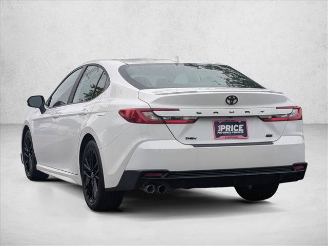 Used 2025 Toyota Camry SE w/ Convenience Package FWD image 8