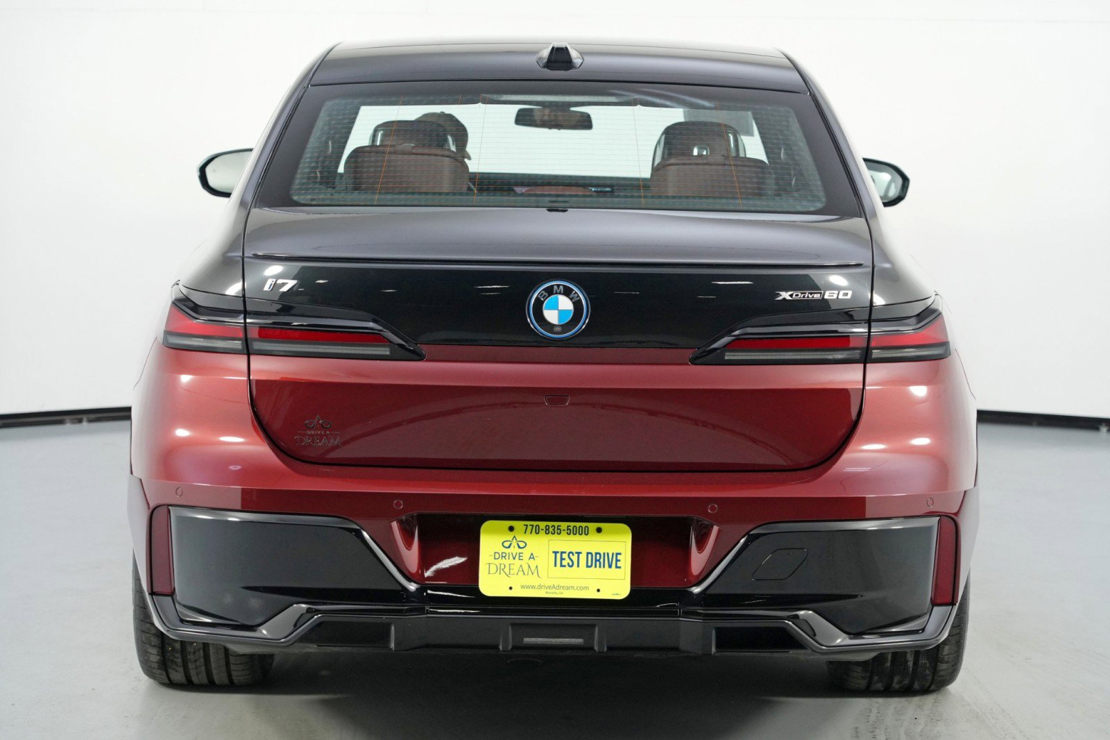 Used 2024 BMW i7 xDrive60 image 65