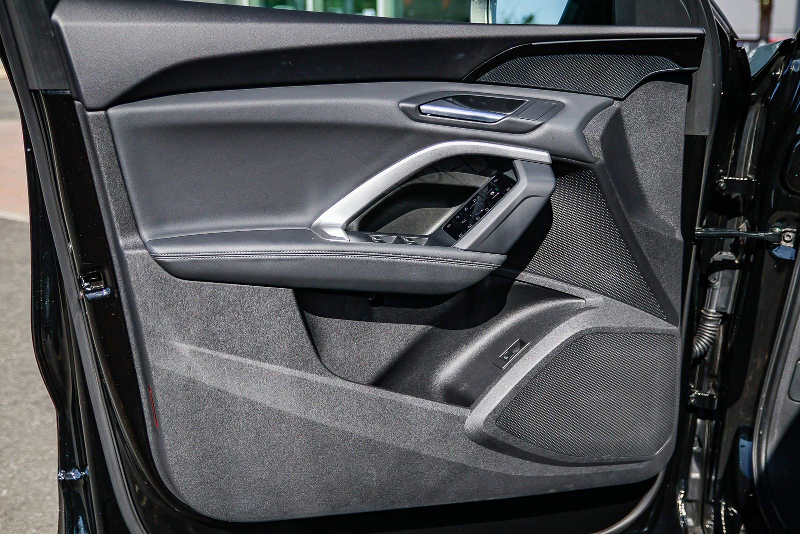 Certified 2025 Audi Q5 Premium w/ Convenience Package image 23