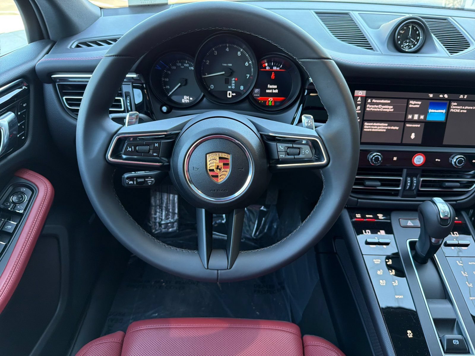 New 2026 Porsche Macan AWD/4WD image 14