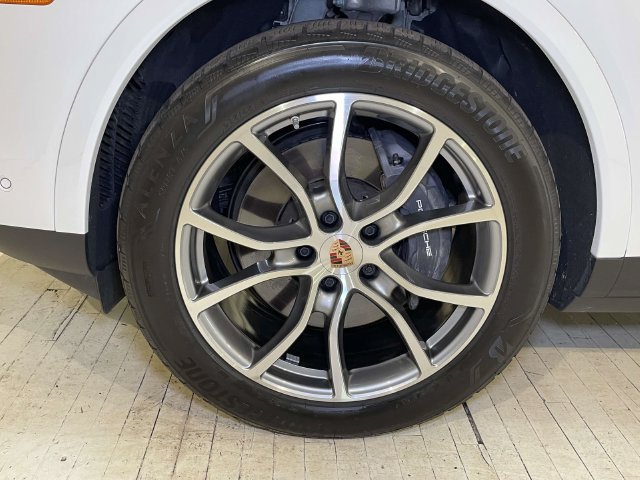 Certified 2026 Porsche Cayenne Coupe AWD/4WD image 14