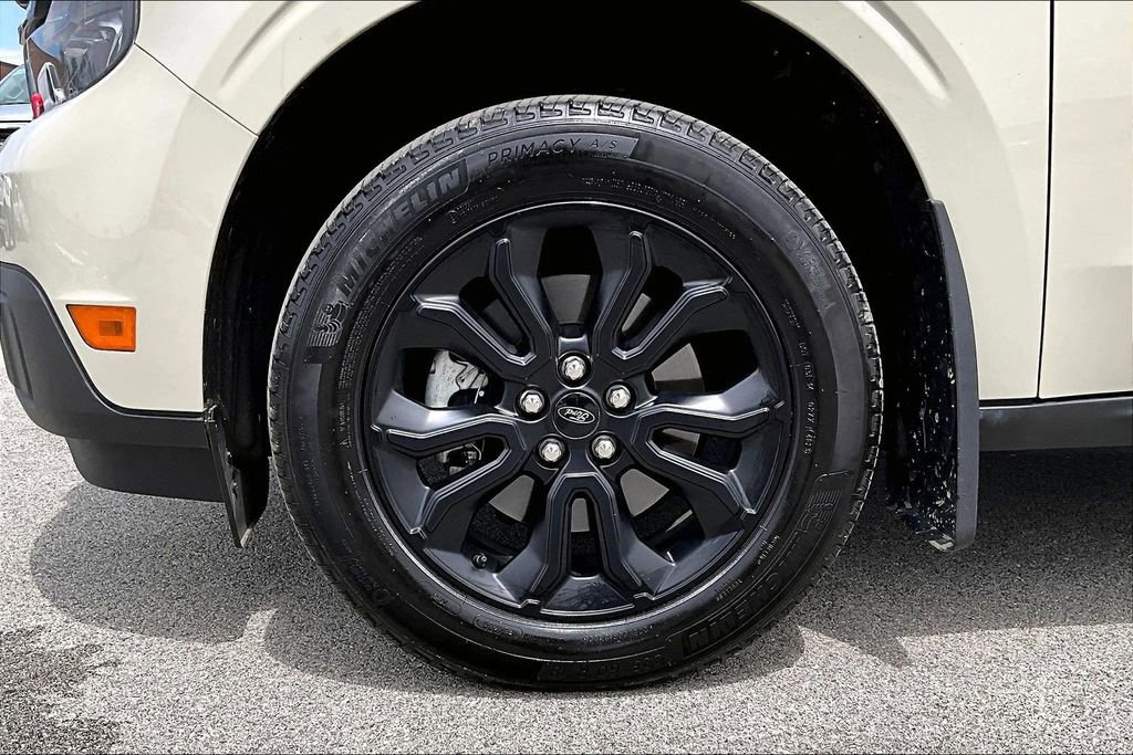 Certified 2024 Ford Maverick XLT w/ XLT Luxury Package AWD/4WD image 9