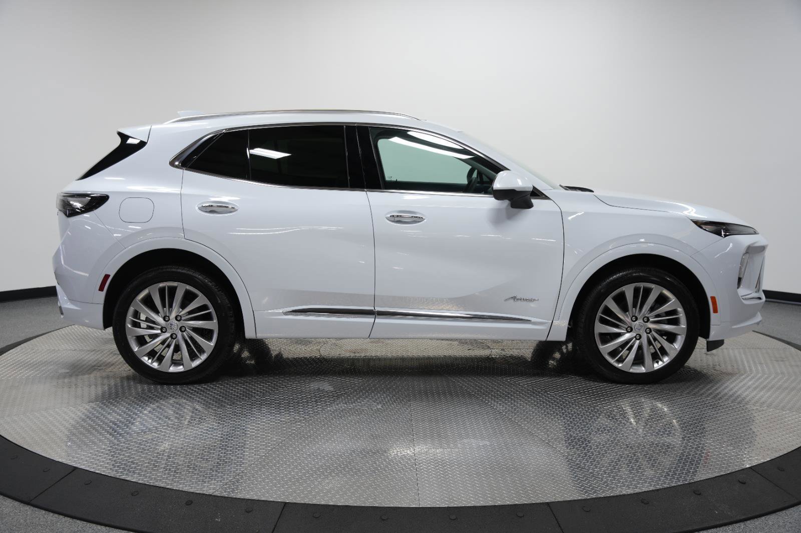 New 2026 Buick Envision Avenir image 9